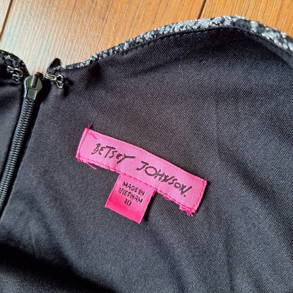 Betsey Johnson Black & Silver Shimmer Dress Sz 10 - Picture 8 of 14